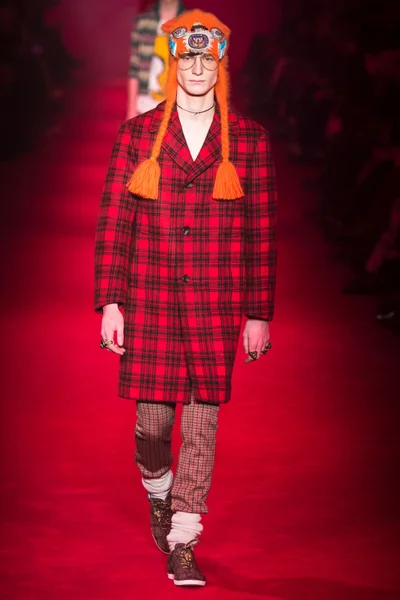 Look 42